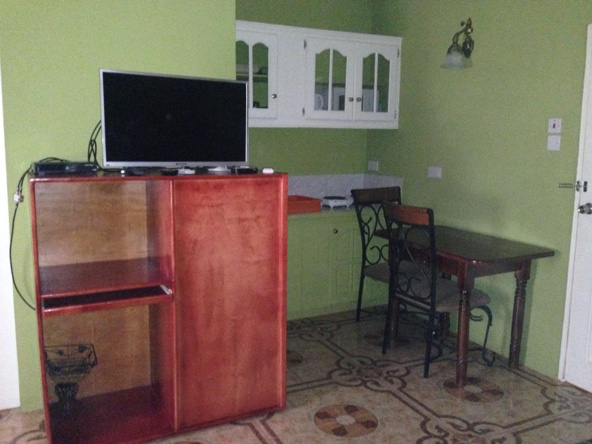 North Bay Inn Sauteurs Екстер'єр фото
